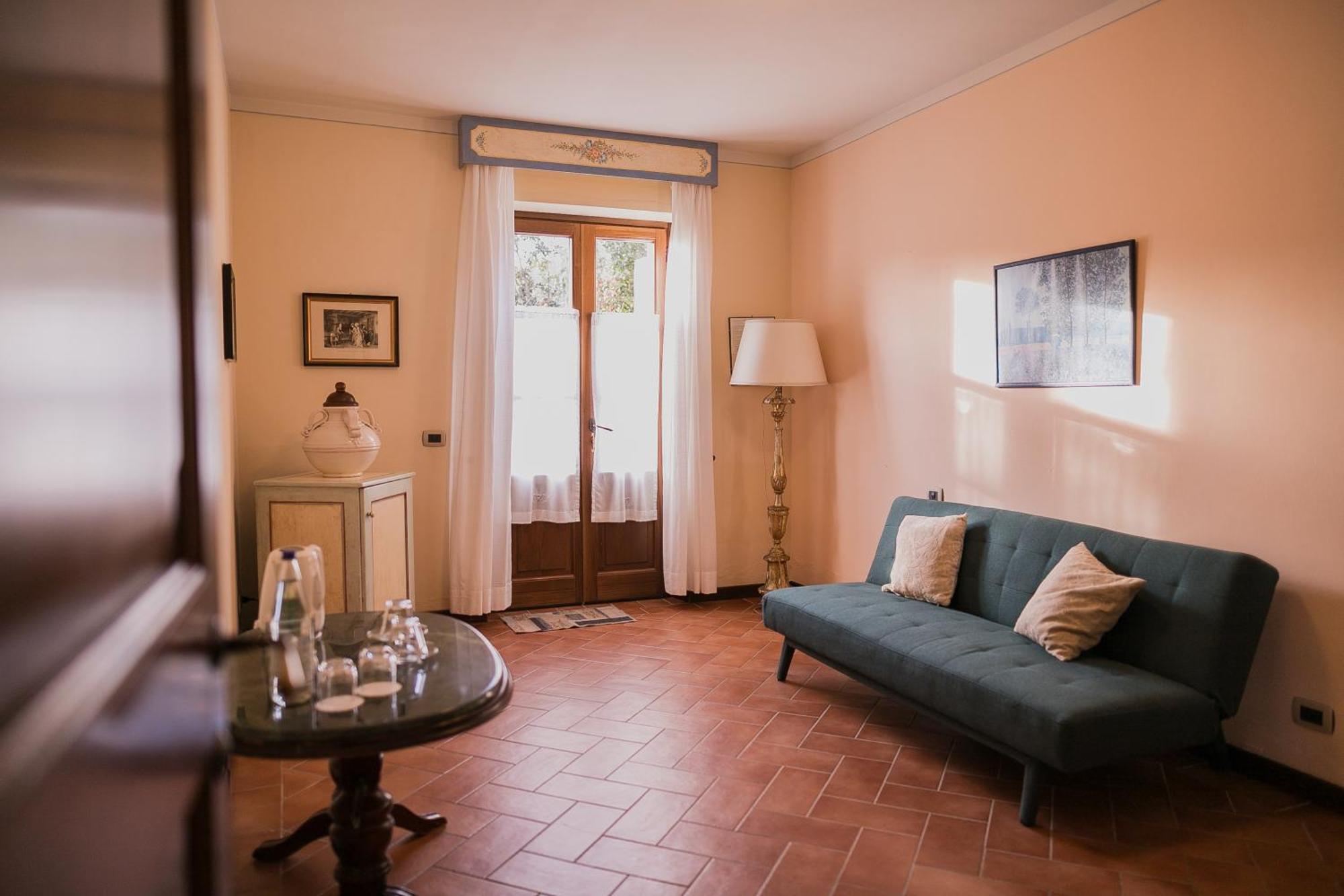 Borgo I Tre Baroni - Spa Suites & Resort 波皮 外观 照片